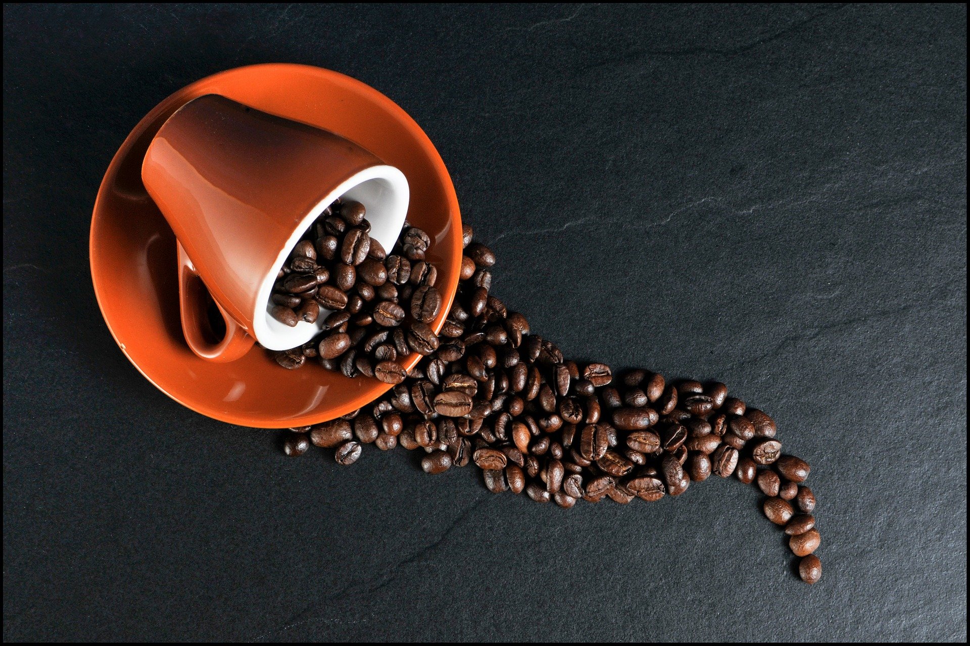 Hogy születik a koffeinmentes kávé?